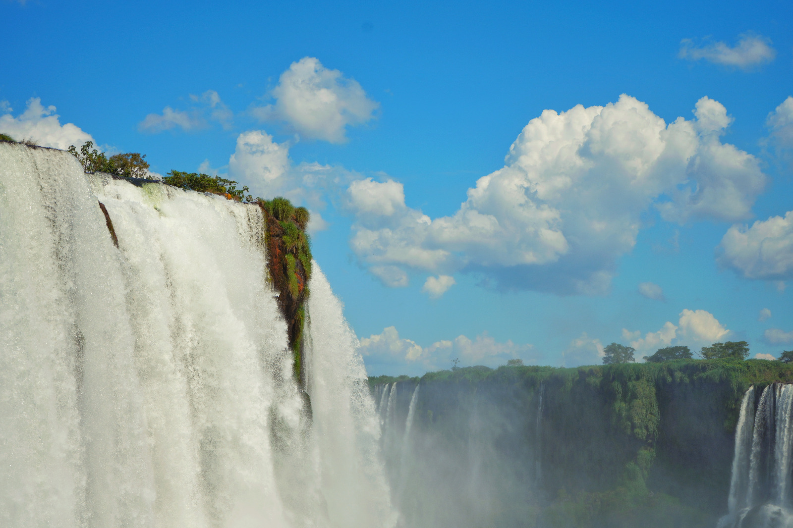 Páscoa no Parque Nacional do Iguaçu: Recorde e Novidades