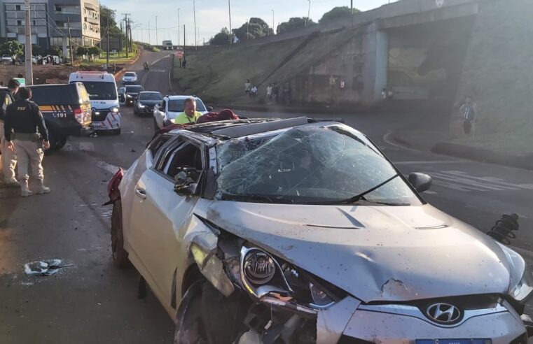 Fuga e capotamento: PRF apreende maconha na BR-277