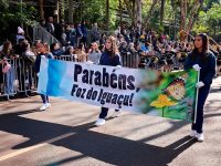 Desfile Cívico em Foz do Iguaçu celebra 112 anos: Veja horários e trânsito