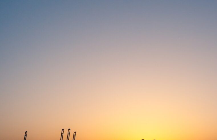 Mensagem de Boa Tarde para hoje, 21 de Junho de 2026: 🎇 Fogo de artifício: sua vida vai explodir em alegrias!
