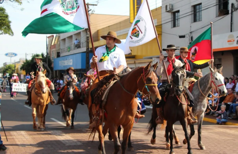 Desfile Alegórico dos 66 anos de Marechal Rondon reúne 1,5 mil