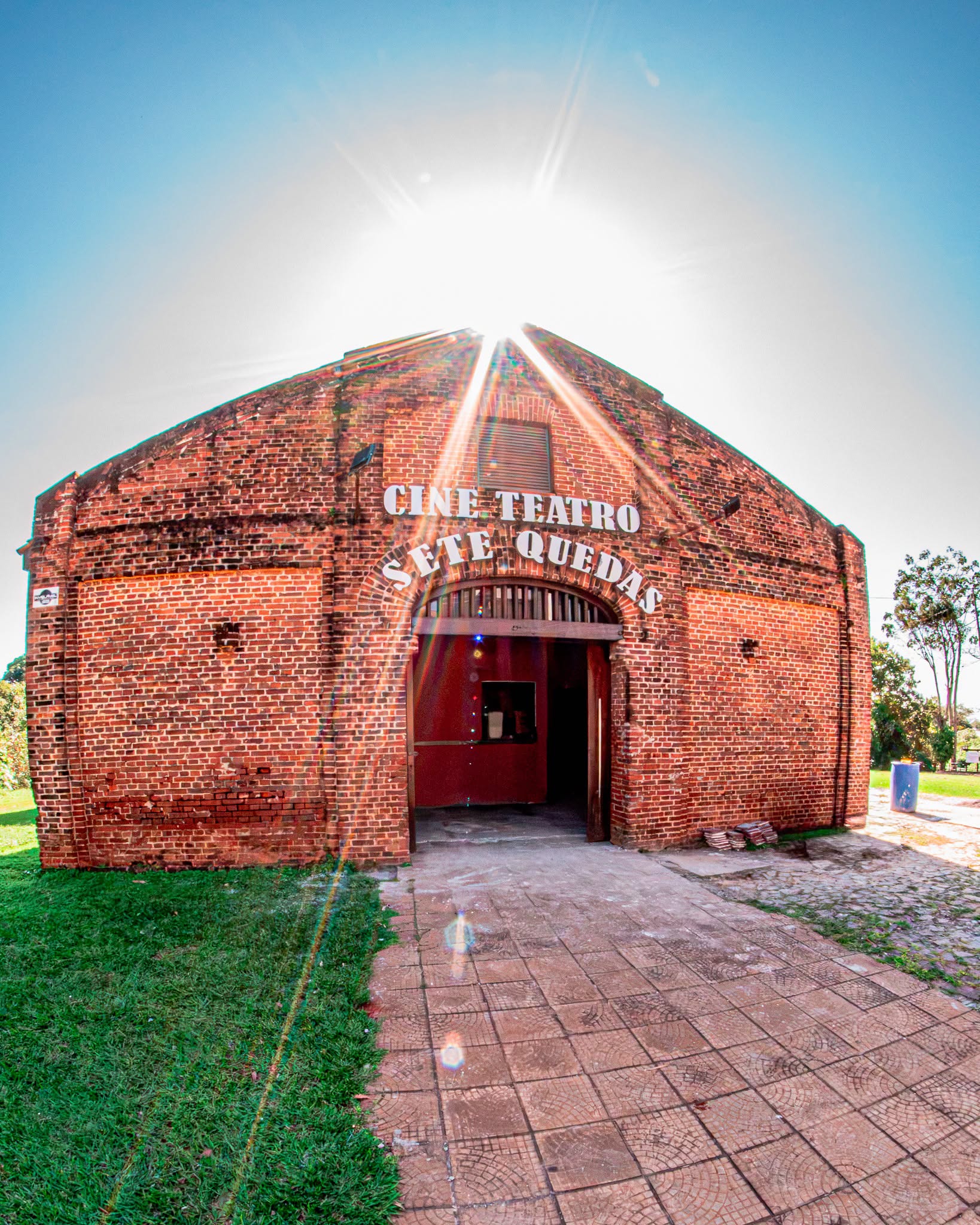 Reformar Cine Teatro Sete Quedas: Guaíra avança com melhorias