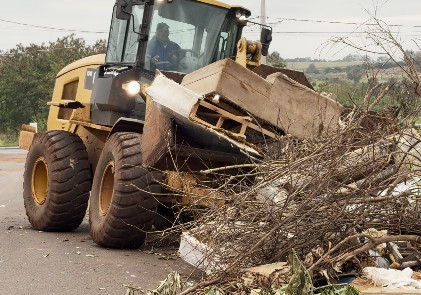 Mutirão de limpeza em Foz do Iguaçu recolhe 240 toneladas 🧹