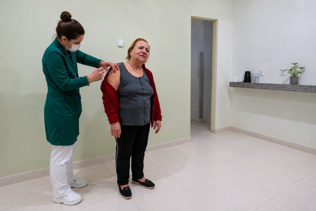 Vacinação contra a gripe em Foz do Iguaçu 2026: UBSs liberam doses