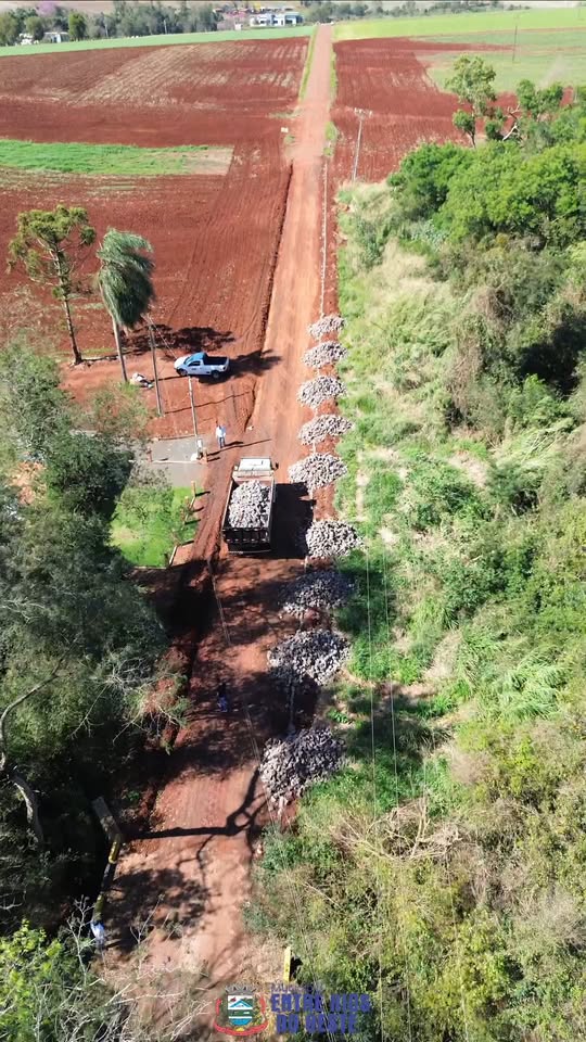 Obras de Pavimentação em Entre Rios do Oeste Iniciam