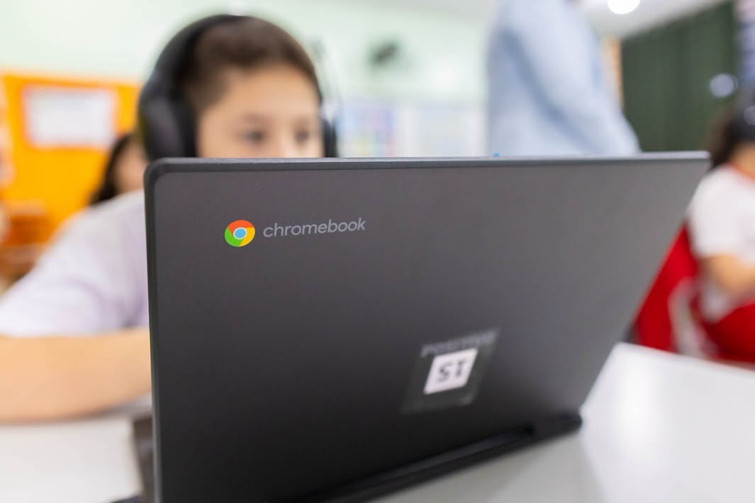Novos Chromebooks na Escola Nossa Senhora do Carmo em Santa Terezinha