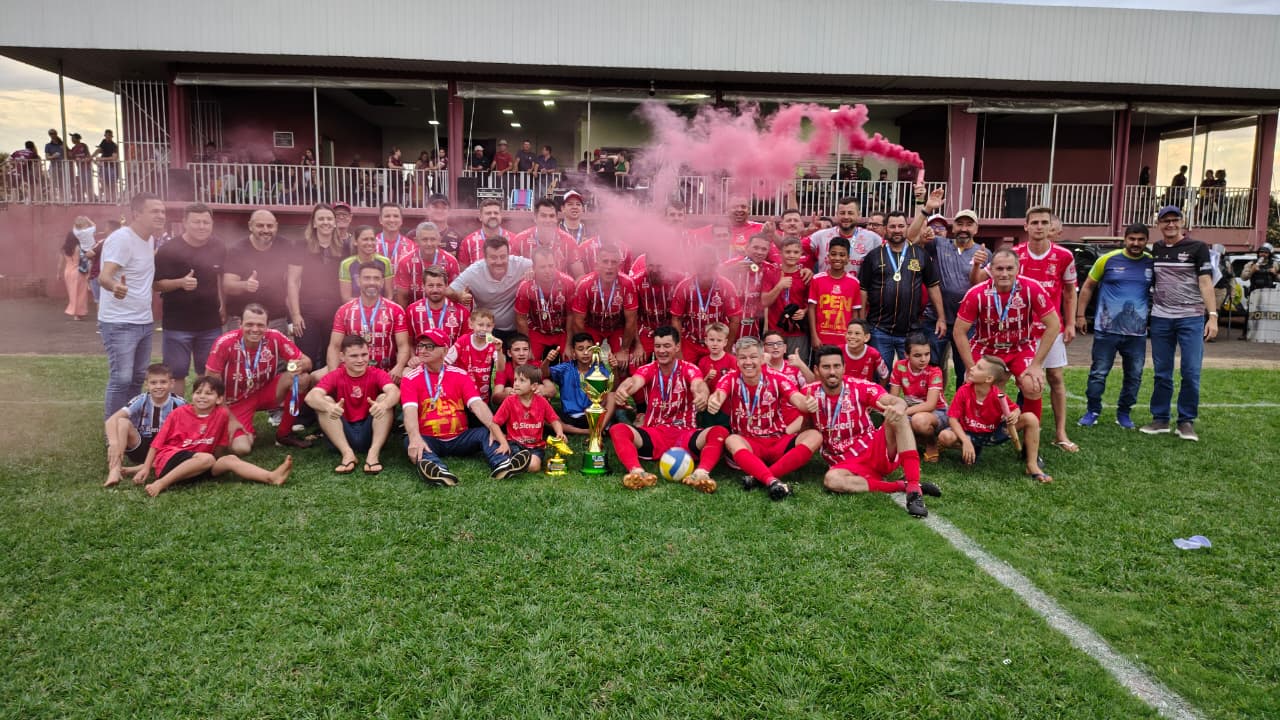 Real é campeão Veterano do Municipal de Futebol de Santa Helena 2026
