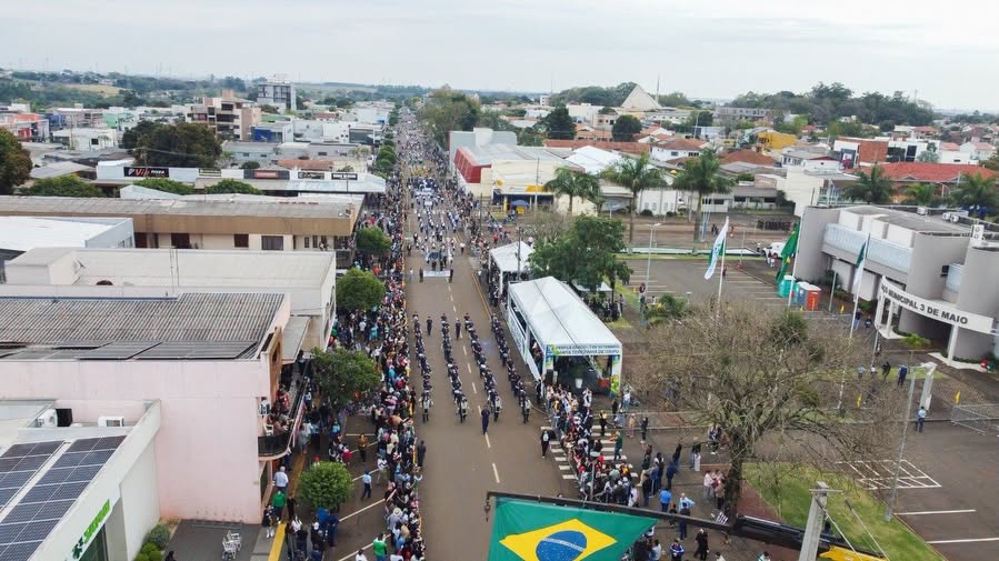 Desfile Cívico de 7 de Setembro em Santa Terezinha de Itaipu